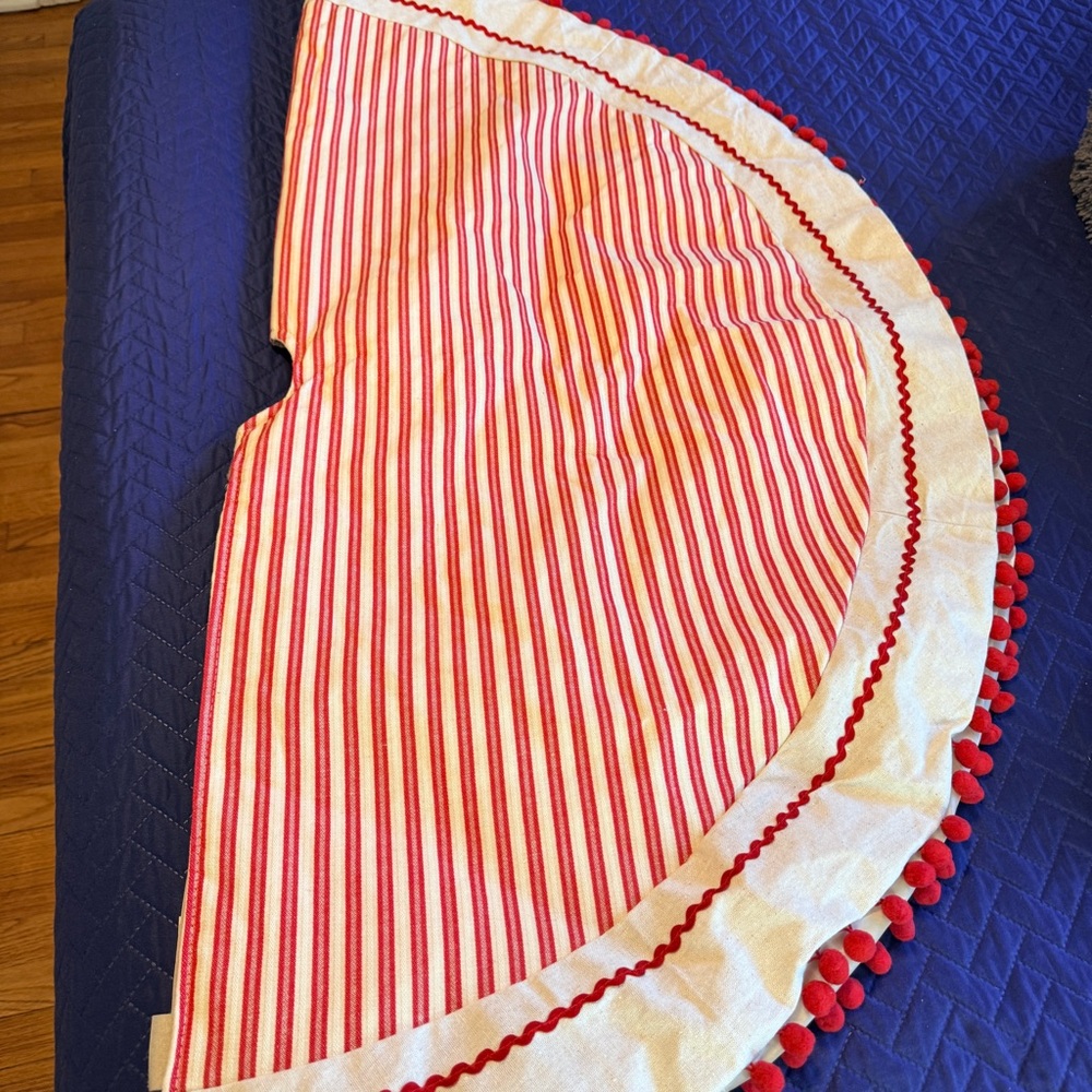 Red and White Striped Tree Skirt